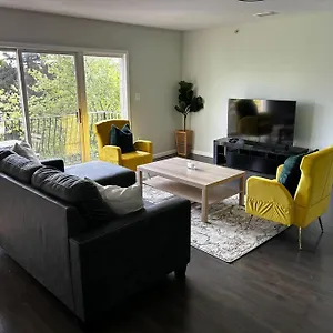 Spacious Master Bedroom Apartment